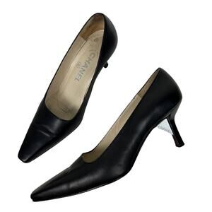 Chanel 2002 Black Lambskin Leather Logo Square Toe Kitten Heel 6